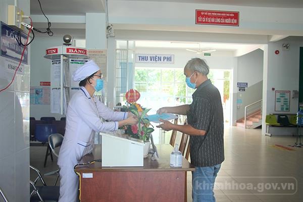 Mở rộng Trung tâm Y tế huyện Vạn Ninh là một trong các dự án được UBND tỉnh đề xuất chủ trương đầu tư. Mở rộng Trung tâm Y tế huyện Vạn Ninh là một trong các dự án được UBND tỉnh đề xuất chủ trương đầu tư.